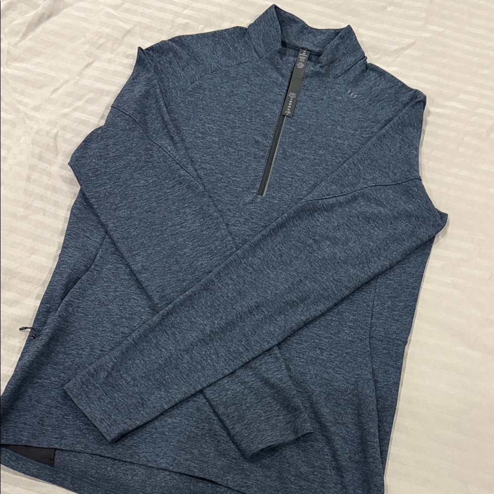 Lululemon - BARRYS Shop Women's Heathered Navy Zip Up
